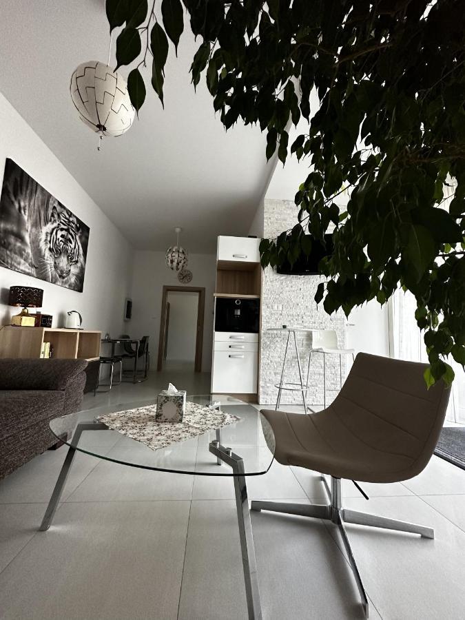 Apartman Lodenica Пьештяни Экстерьер фото