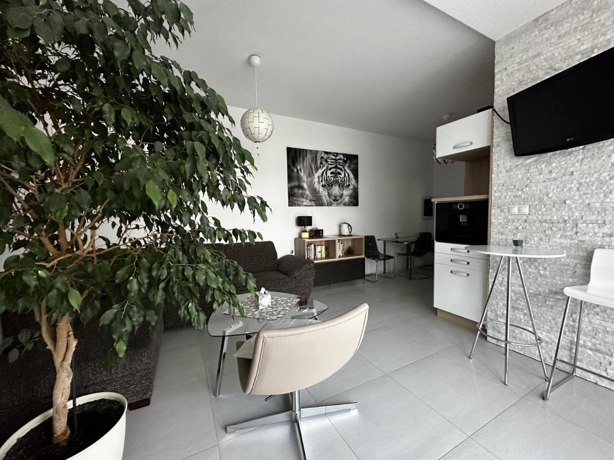 Apartman Lodenica Пьештяни Экстерьер фото