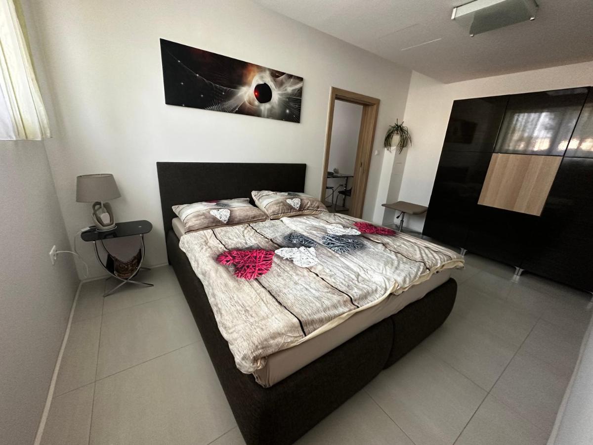 Apartman Lodenica Пьештяни Экстерьер фото